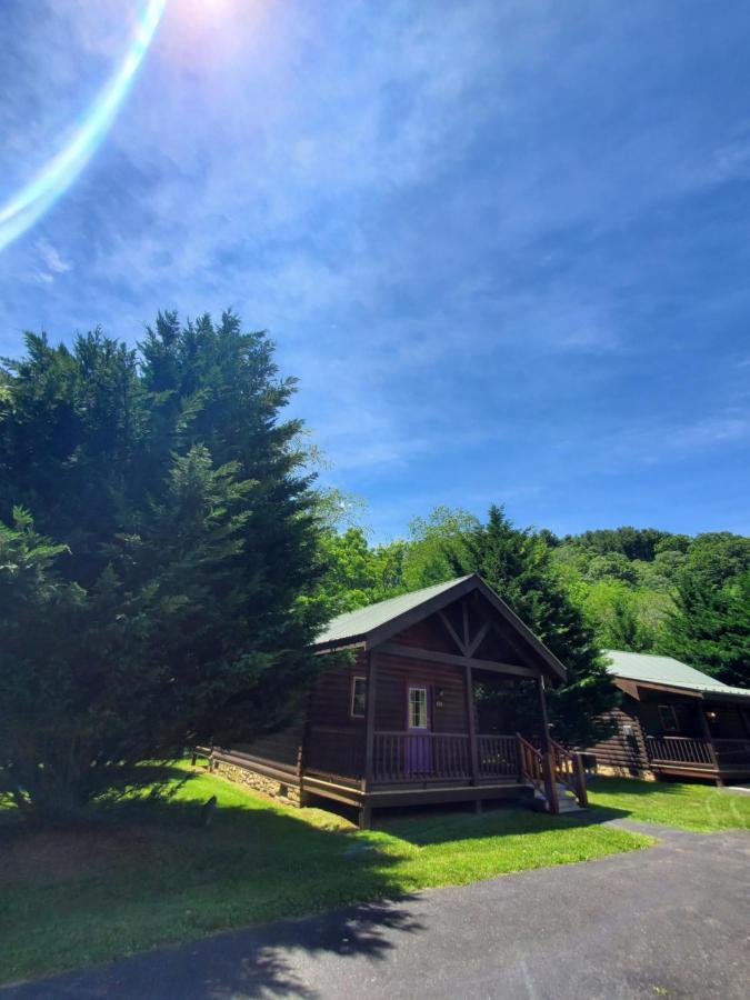 New River Trail Cabins Galax Exterior foto